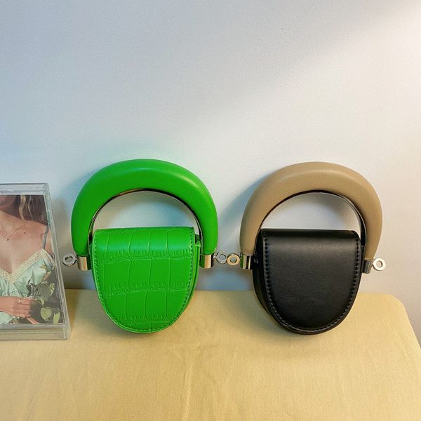 

niche design single shoulder messenger bag mini fashionable female bags