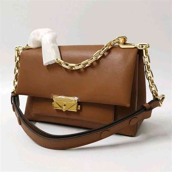 

women luxurys designers bags 2021 niche small family k leather square chain single messenger kore designer handbag handbags totes crossbody