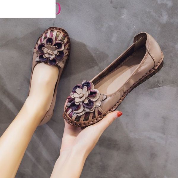 

sandals 2021 soft genuine leather flat shoes women flats with flowers ladies designers loafers slip on rjmt, Black
