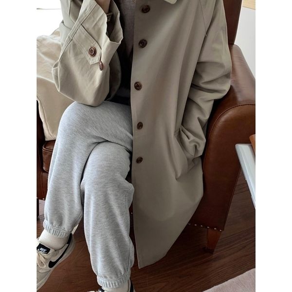 

in spring autumn of 2021, you can enter the new classic long windbreaker coat women's loose and versatile leisure temperament korean, Black