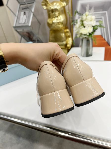

designer shoes latest branded logo women dress shoes genuine leather original material luxury and elegance, fashion also classic, size for 3, Black