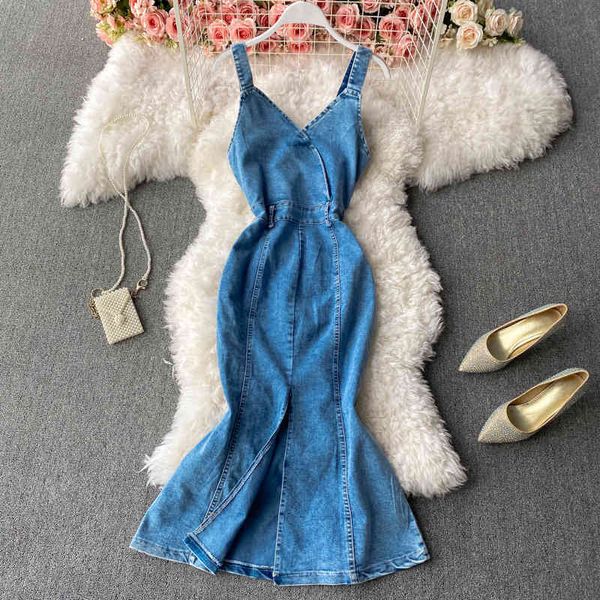 Moda High Street Magro V-pescoço Suspender Vestido Feminino Verão Casual Denim Long Vintage Fishtail 210420