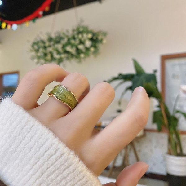 

fashion jewerlry green ring selling metal alloy golden plating one single row women finger for lady celebration gifts cluster rings, Golden;silver