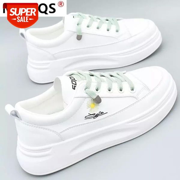 

2021 fashion women's shoes solid color lace-up sneakers comfortable breathable casual autumn light flat #w38c
