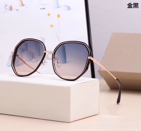 

2021 new d large frame korean toad female sunglasses, White;black