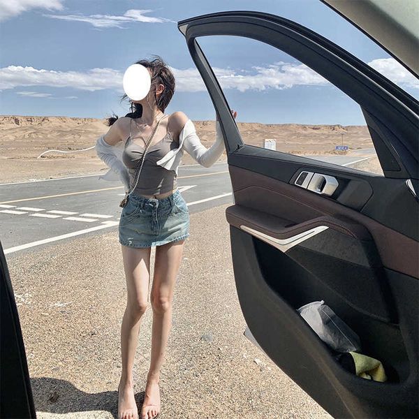 

2021 temperament summer style dign sense shows thin girl anti light a-line jeans skirt pants hip short fashion, Black