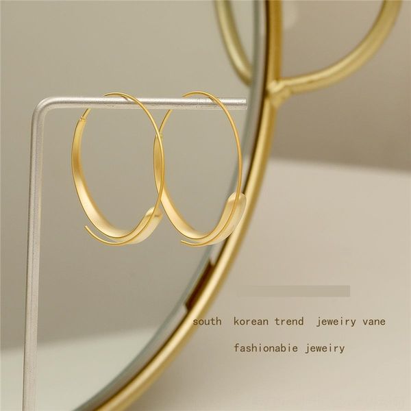 

uaR designer's women's fashion korean and minimalist stud haze designer's women's fashion korean gsearrings and earrin, Golden;silver
