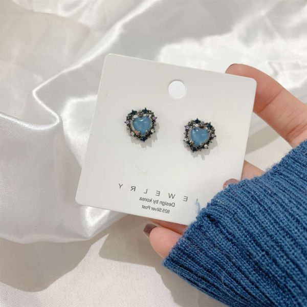 

earrings s925 silver needle korean simple temperament black love haze blue crystal girl earrings, Golden