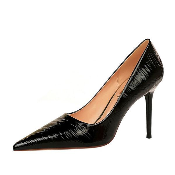 

dress shoes brand fashion woman pointed toe fine with heels shallow mouth high patent leather summer pumps mujer 9.5cm, Black