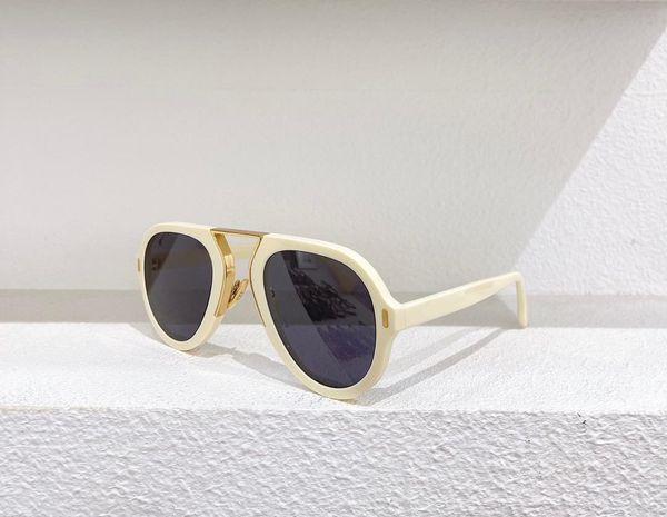 

0104 mens sunglasses for women men sun glasses fashion style protects eyes uv400 lens with case, White;black