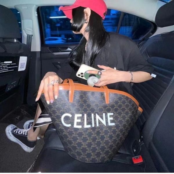 

fan shaped bag bag recommended by little red book luxuryss designerss yw