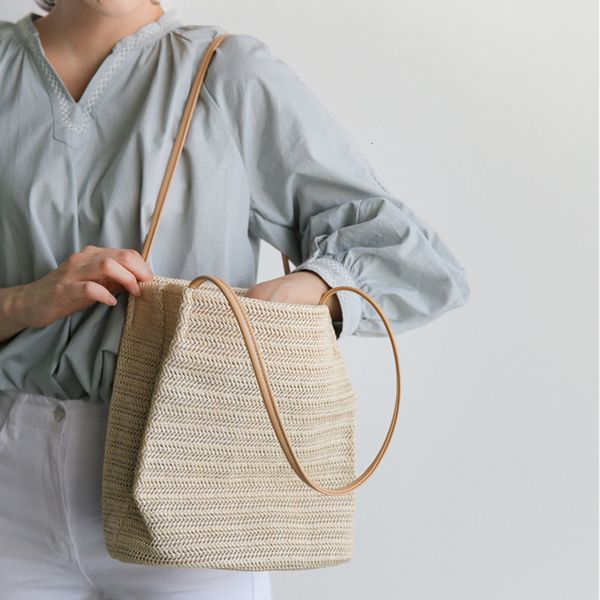 

women's summer small clear new versatile woven single shoulder bag beach hand