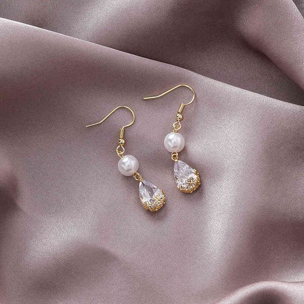 

korean simple short pearl zircon water drop earrings are popular, fashionable, sweet and versatile ear hook, Silver