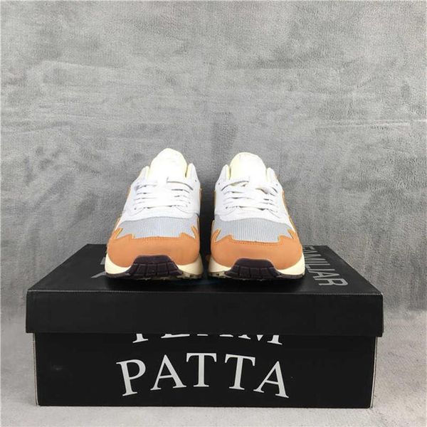 

2022 men women 87 patta waves monarch noise aqua running shoes designer sneakers trainers size 36-46 with boxa34a25