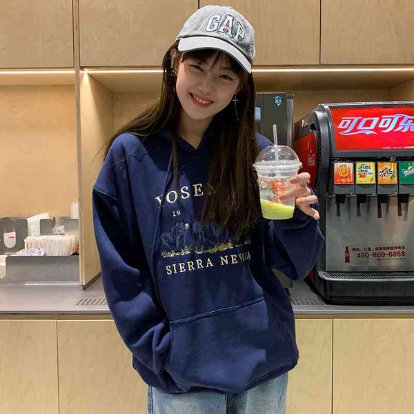 

2020 new autumn and winter korean version three little bears embroidered loose plush pullover hooded long sleeved women's sweater, Black