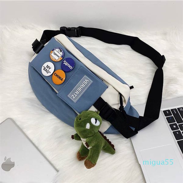 

casual messenger bag