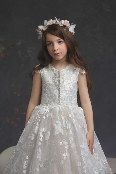 Niedliche Blumenmädchenkleider mit Spitzenapplikationen, Geburtstagsparty-Kleidung für die Hochzeit, ärmellos, bodenlang, Festzug-Kleider für kleine Babys