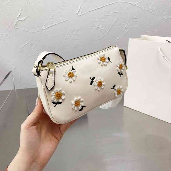 

red c family bags daisy wholesale akend onthego women's 21 fashion mahjong single sho zhouzhoubao123 saddle bag quilted handbags, Black