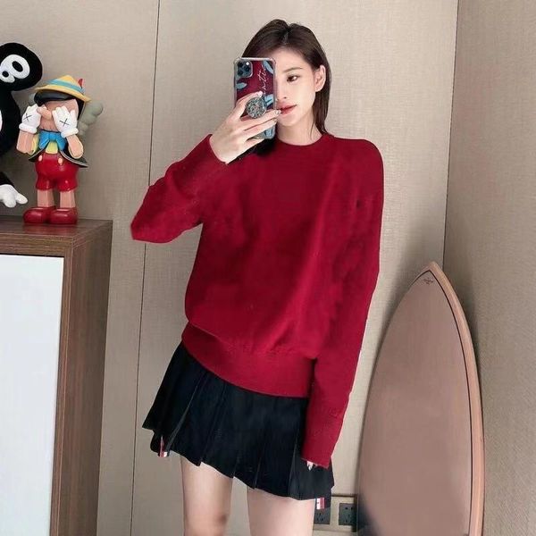 

2021 -spring and autumn new flocking embroidery letters round neck knitted loose sweater women, White;black