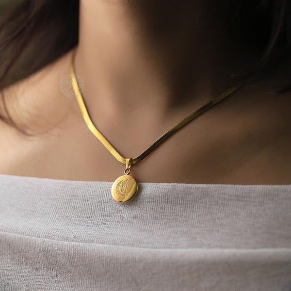 

pendant necklaces initial letter for women gold color link snake chain stainless steel alphabet charm wholesale ldn299, Silver