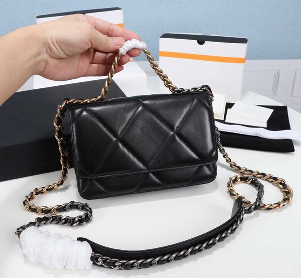 

2021 new bag classic lady handbag diagonal bag leathe ap0957 19-12.5-4