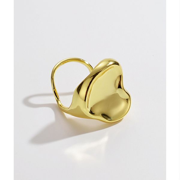 

925 sterling silver bowl shaped ring, Black