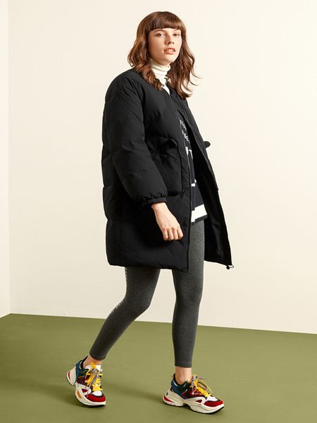 

winter ladies fashion w down jacket in the long warm trend, Black