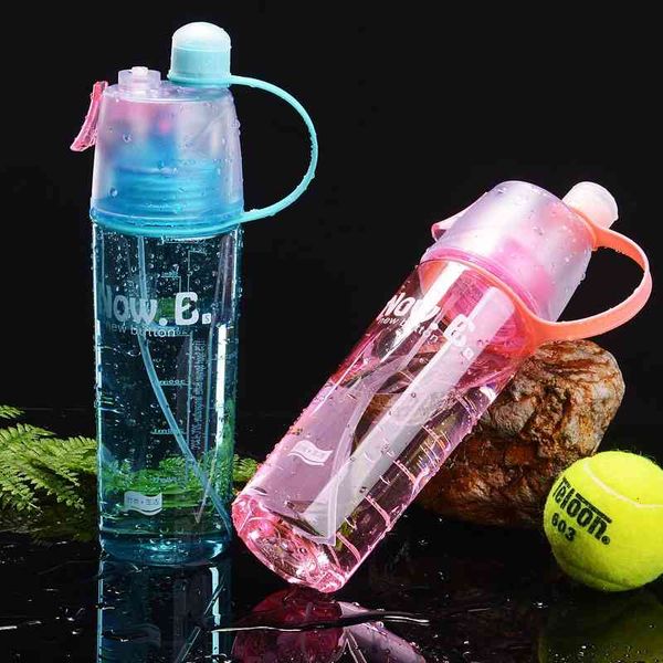 

creative outdoor sports plastic spray cups, children's gifts cups and kettles.