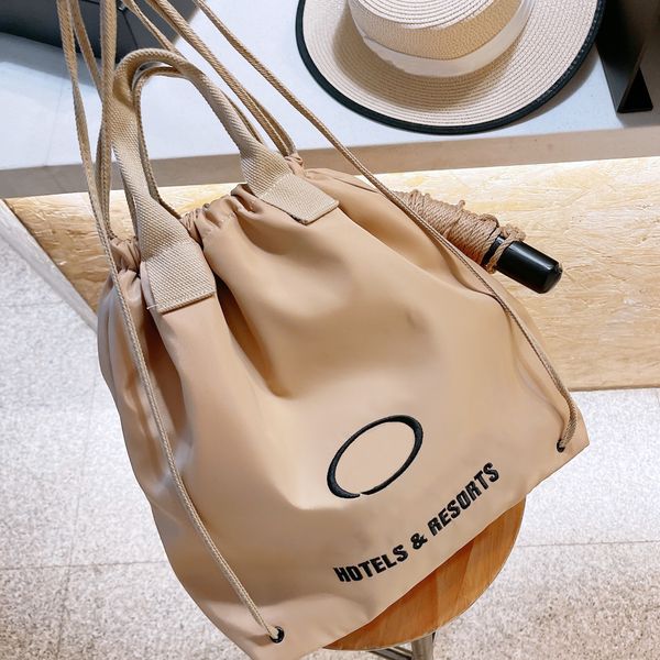 

2021 designer handbag totes women's temperament shoulder bags fashion classic letter backpack lady purse