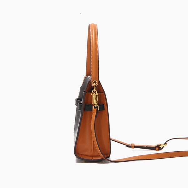 

2021 spring new bucket soft leather bag
