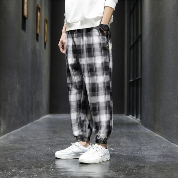 

men's jeans casual pants 2021 summer plaid hemmed in large korean loose nine point overalls, Blue