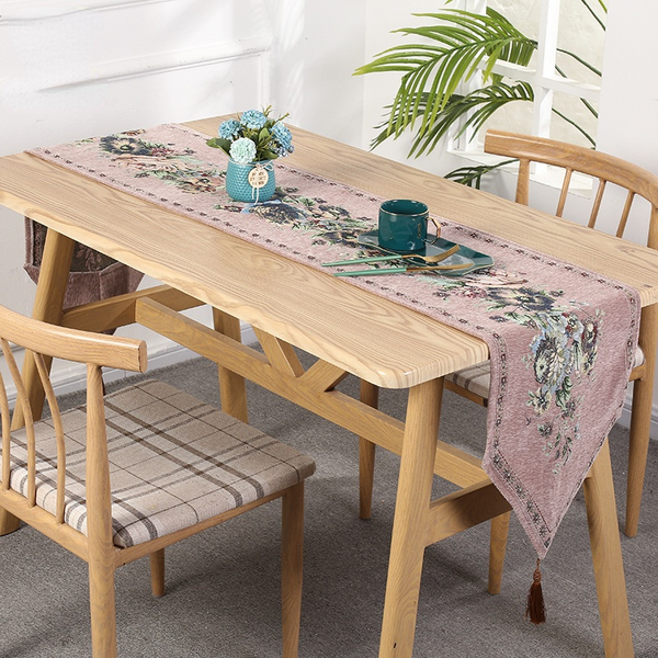 

peacock pattern table runner, high-quality home decoration, beautiful and durable, easy to organize