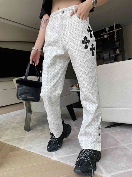 

ch cro 2021 summer leather embroidered zhangzi cross fake water front printed mid waist white denim pants, Blue