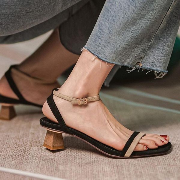 

smmer low heel sandals solid vintage color matching buckle strap female shoes casual franch narrow band ladies footwear 2021, Black