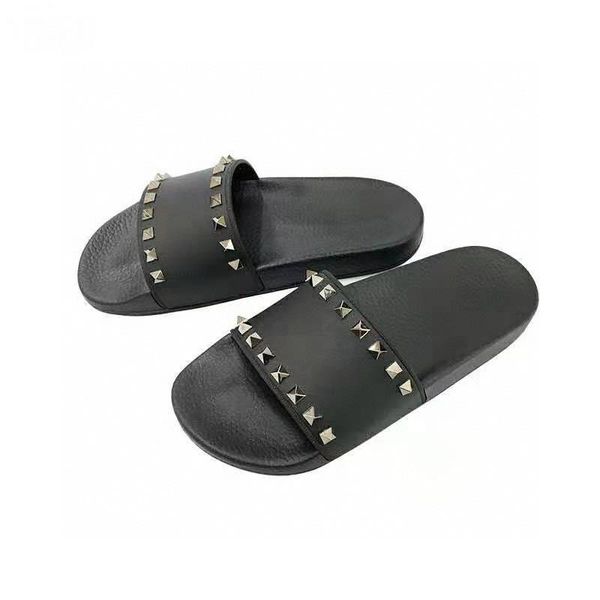 

2021 designer woman slippers men slipper gear bottoms flip flops women luxury sandals fashion causal shoes size 35-46 with box, Black