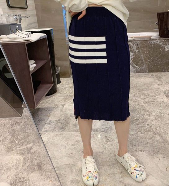 

dress skirt 21 spring / summer tb college style striped buttock wrapped knitted ice silk mid length wrap one step female, Black;gray