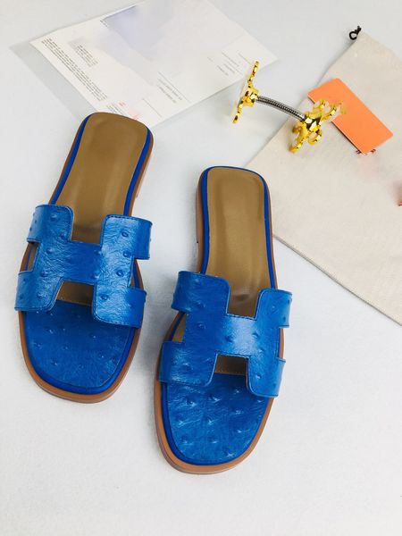 

fashionable men's and women's slippers leisure beach outdoor portable cowhide material with box size 35-41, Black