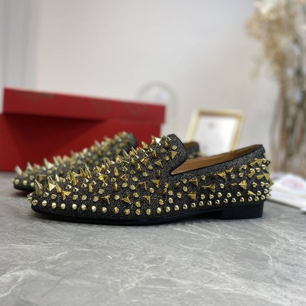 

high-end atmosphere, fashion do not break steady men dress shoes black red blue leather inlay rivet design low heel comfortable breathe y