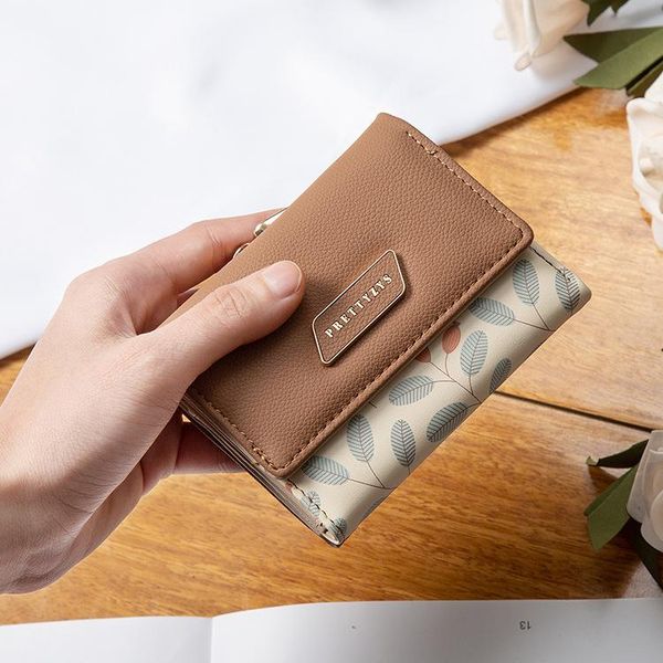 

wallets ladies wallet female short section korean version of the plant and flower student coin purse, Red;black