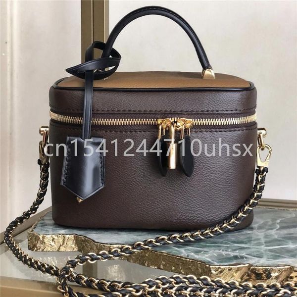 

2021 luxury design spring/summer ladies fashion vanlty cosmetic bag women's elegant handbag messenger chain bags & cases
