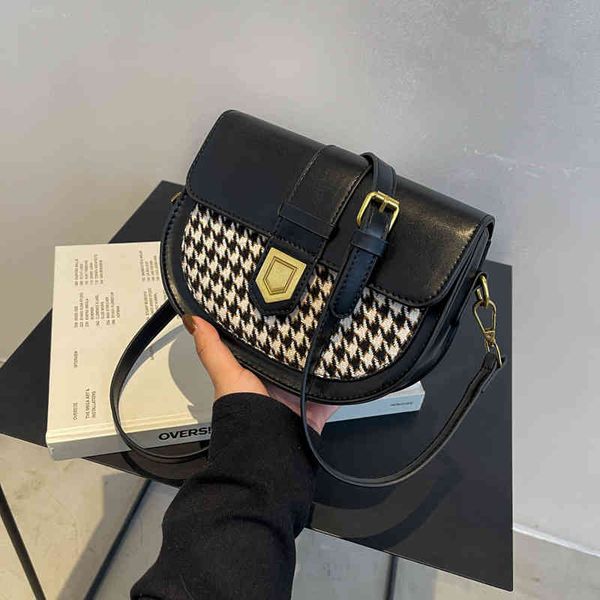 

bags handbags wallets 2021 contrast stitching underarm women's diagonal large capacity single shoulder net red portable saddle, Black;red