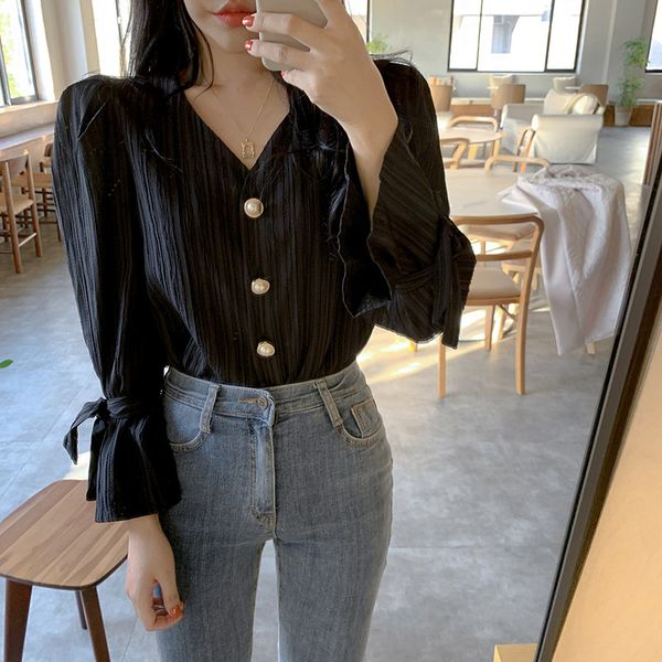 

jxmyy korean retro elegance casual sweet solid pearls chic fresh loose vintage all match women shirts 210412, White