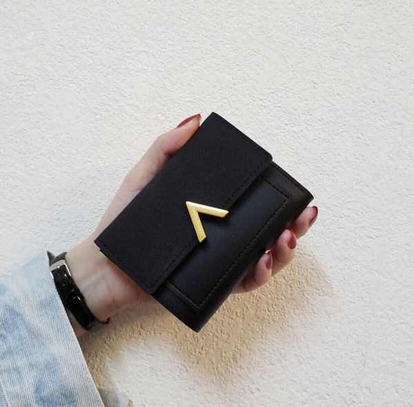 

vintage frosted short wallets women classic brand v buckle clutch bags lady multi-card position credit cards p bit card bag coin purse desig, Red;black