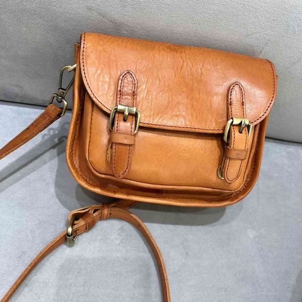 

hand made old head, cow leather, postman's single shoulder messenger's bag, women's style, vegetable tanned primary