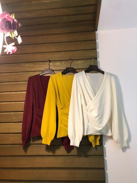 

women's sweaters 2021 women fashion long-sleeved double-folded v-edge cutout flowers lantern sleeves side pleated pullover 1027, White;black