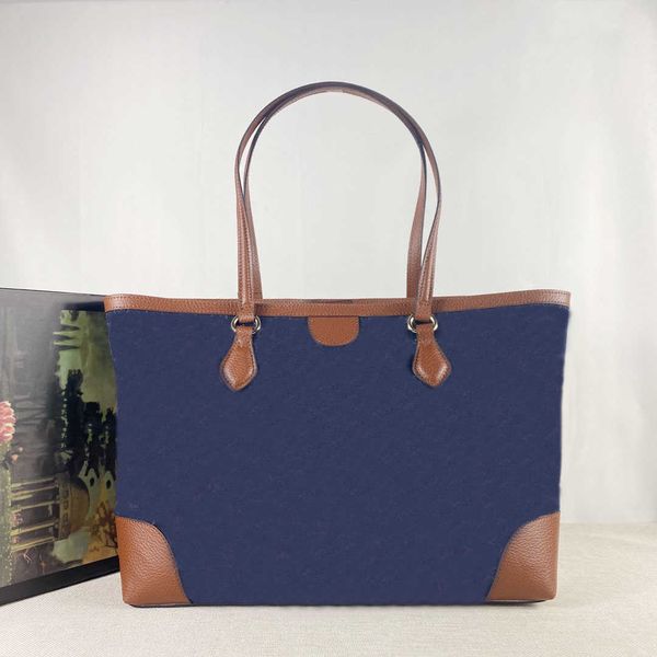 

designer luxury bag hands hand shoulder designer fashion messenger style women's leather handbag