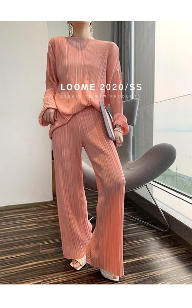 

miyake fold slash neck loose t-shirt + ankle-length pants solid two-piece outfit in stock women's two piece, White