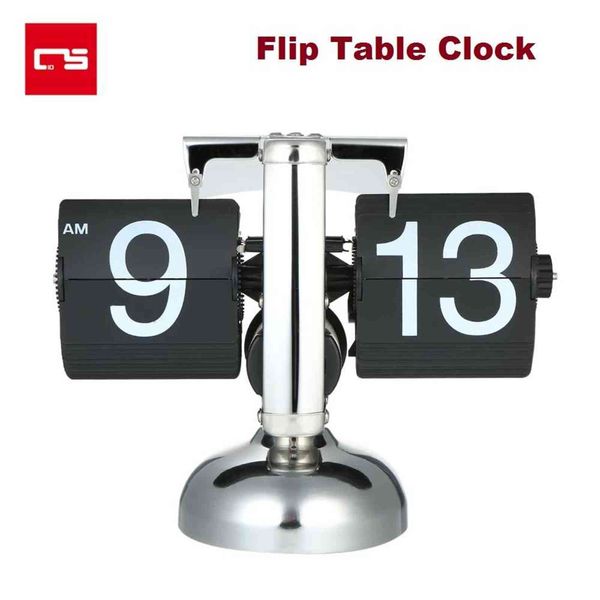 Relógio de mesa Auto Flip PVC Número Display Engrenagem Operado Relógio De Quartzo Retro Preto / Branco Decoração Home Relógio De Mesa Crianças Presente 211112