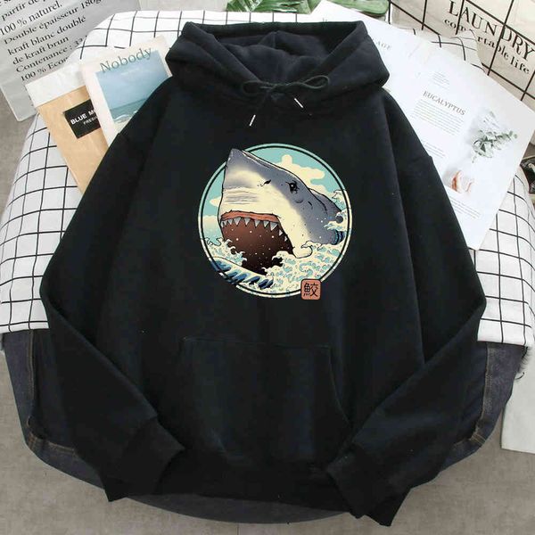 

ukiyo - men's hoodie, japane shark pattern and cartoon men's sportswear, retro hip-hop style, fashion, 2021, Black