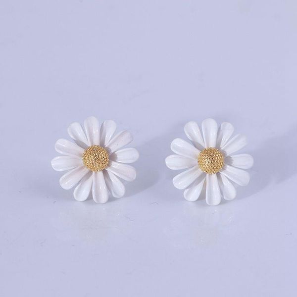 

stud fresh and minimalist daisy flower ear nails, Golden;silver